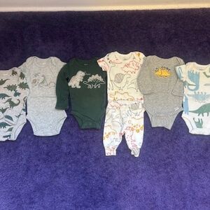 Newborn Dinosaur Theme baby Onsies (x6)